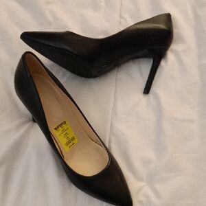 Nine West Elegant Black Heels